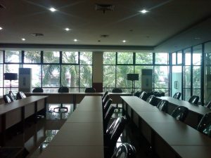 kaca film clear safety 300x225 - Kaca Film One Way